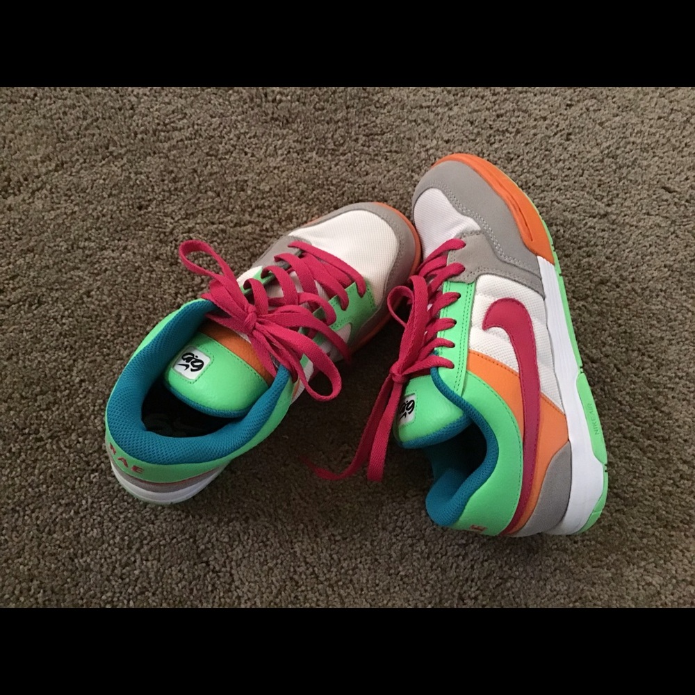 Nike sneakers‼️SOLD‼️